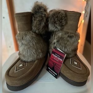 Foot Lining Sheepskin Shearling
Materials: Cowhide Suede Fur (fuax) Tipi Vibram